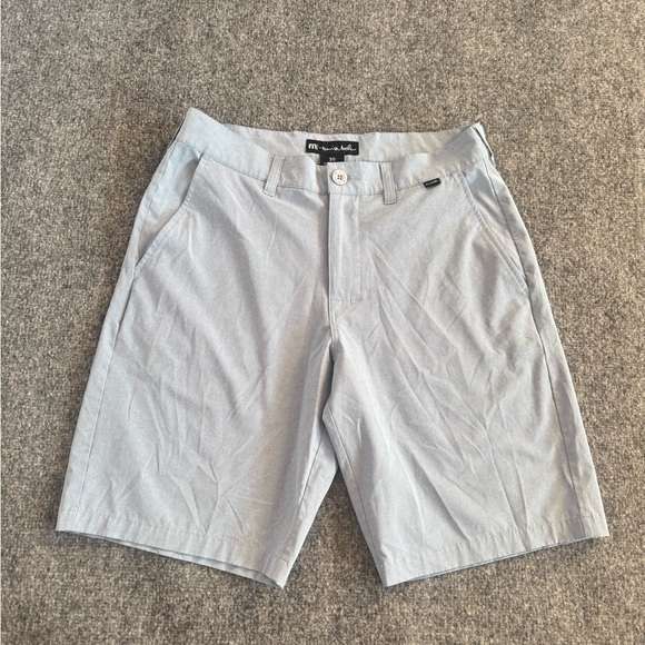 Travis Mathew Shorts Men’s Size 30 Baby Blue Chino Flat Front Performance Golf - Picture 2 of 12